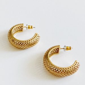 Maya Hoops